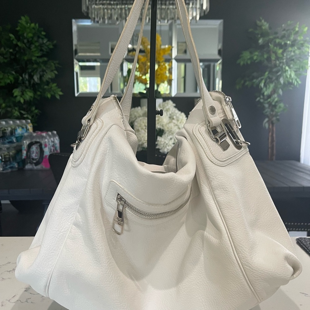 Steve Madden Elegant White Leather Tote Bag - Picture 8 of 8